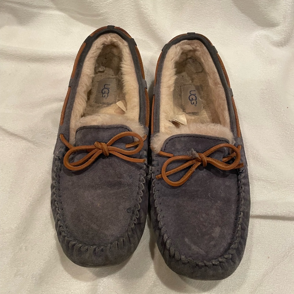 Women’s UGG Dakota slippers